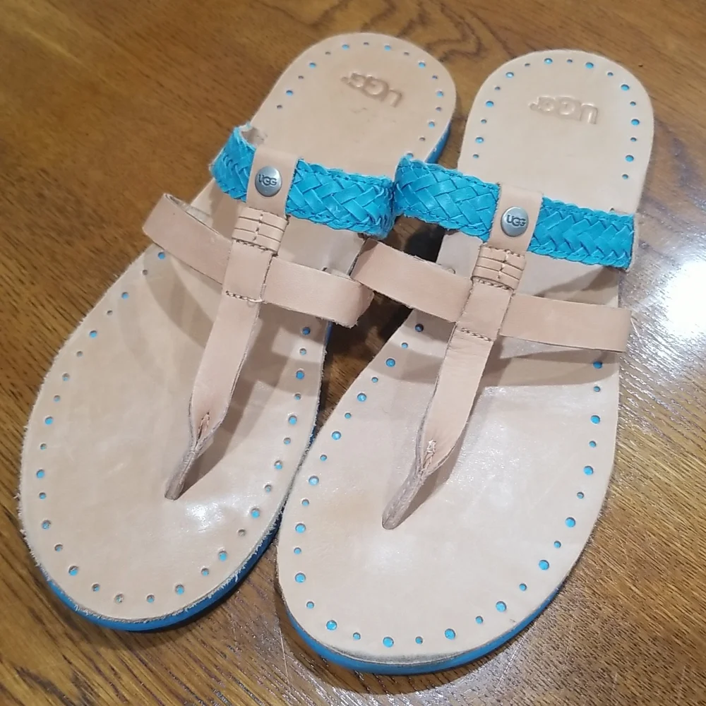 Ugg sandals - Picture 2 of 7